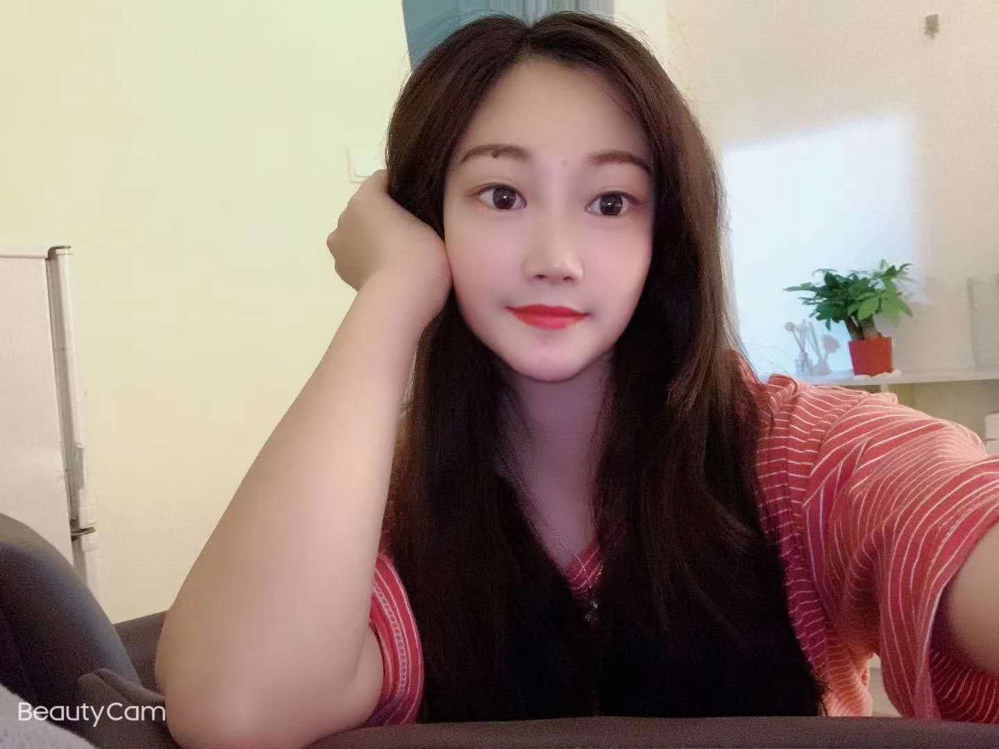 龙华民乐年轻小姐姐苏曼